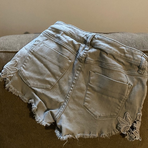 Bundle of denim shorts - Picture 8 of 15